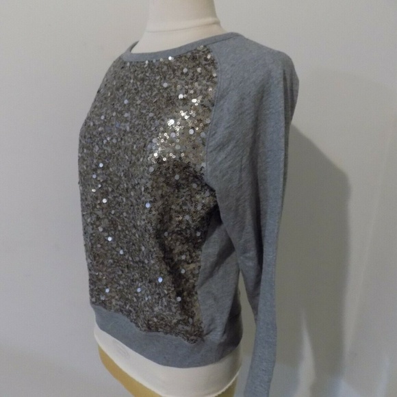 Vince Tops - VINCE Gray Sweatshirt with Sequins Front, Small